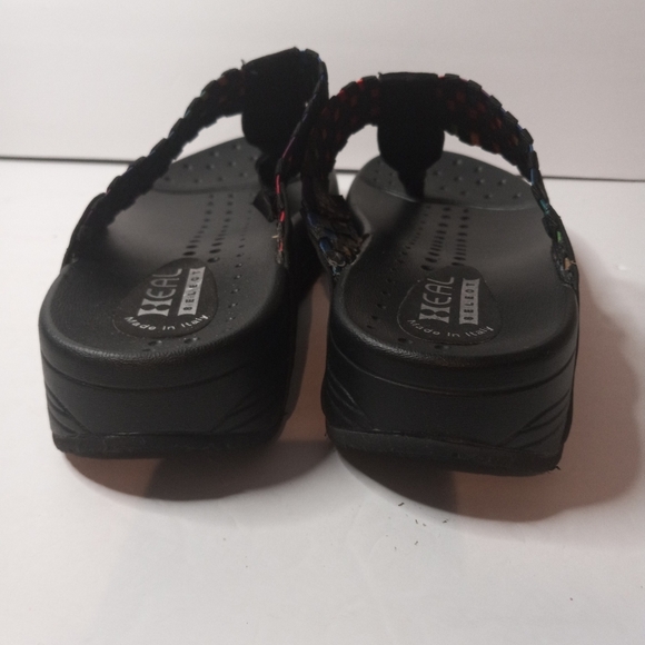 HEAL SELECT BLACK MULTICOLOR COMFORT WEDGE FLIP FLOP SANDALS 10 M PREOWNED. - Picture 5 of 9